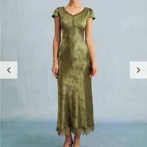 RIHOAS green jacquard cap sleeve satin midi dress